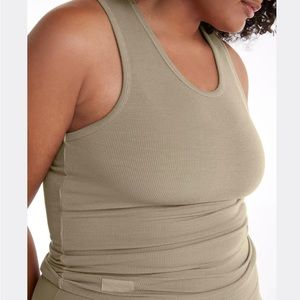 Set Active racer back tank - size s, beige with green undertones